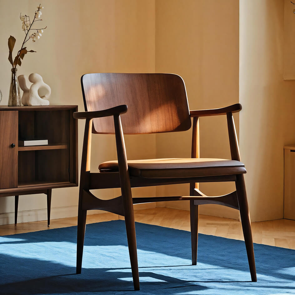 FeaturedItem